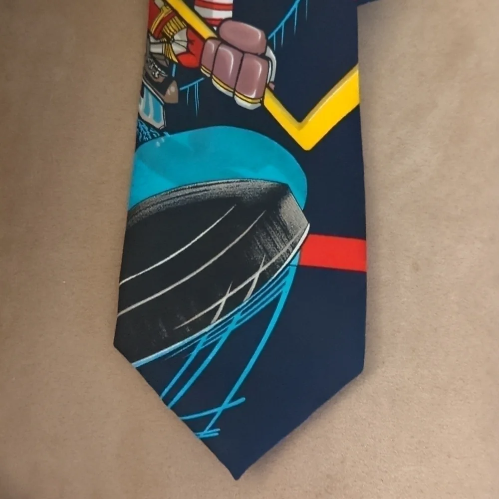 Looney Tunes Mania Sports Taz Tie Vintage Warner Bros Hockey Y2k